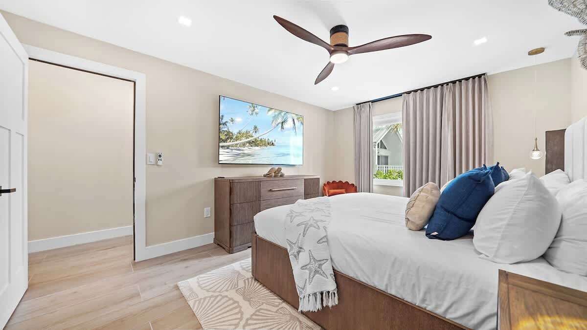 Photo of Bedroom in Holmes Beach