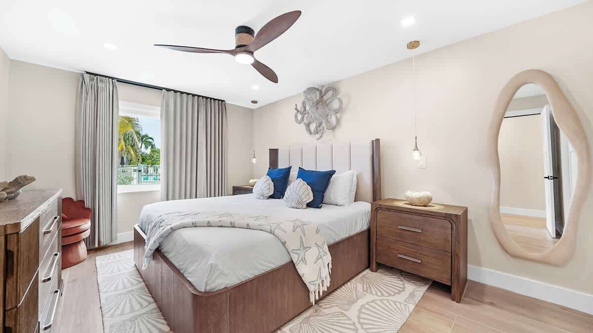 Photo of Bedroom in Holmes Beach