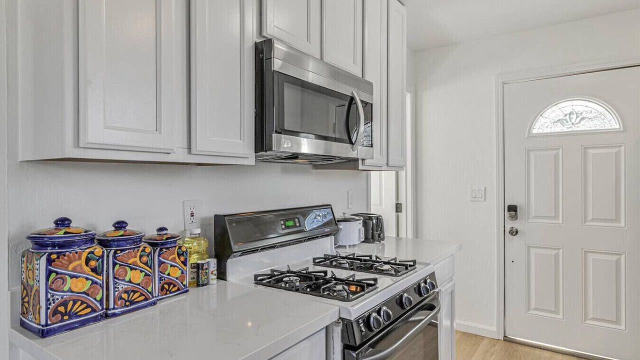 Photo of Kitchen in Heritage District