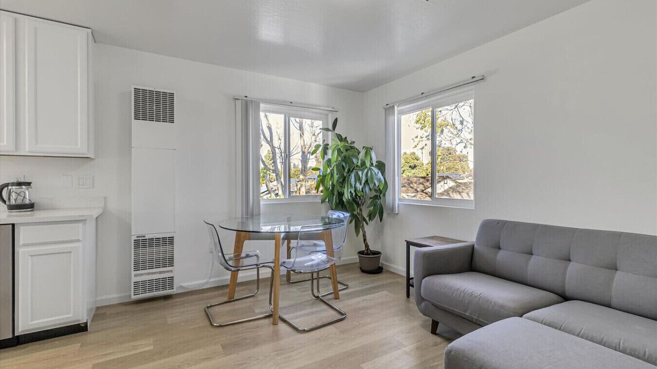 Photo of Livingroom in Heritage District