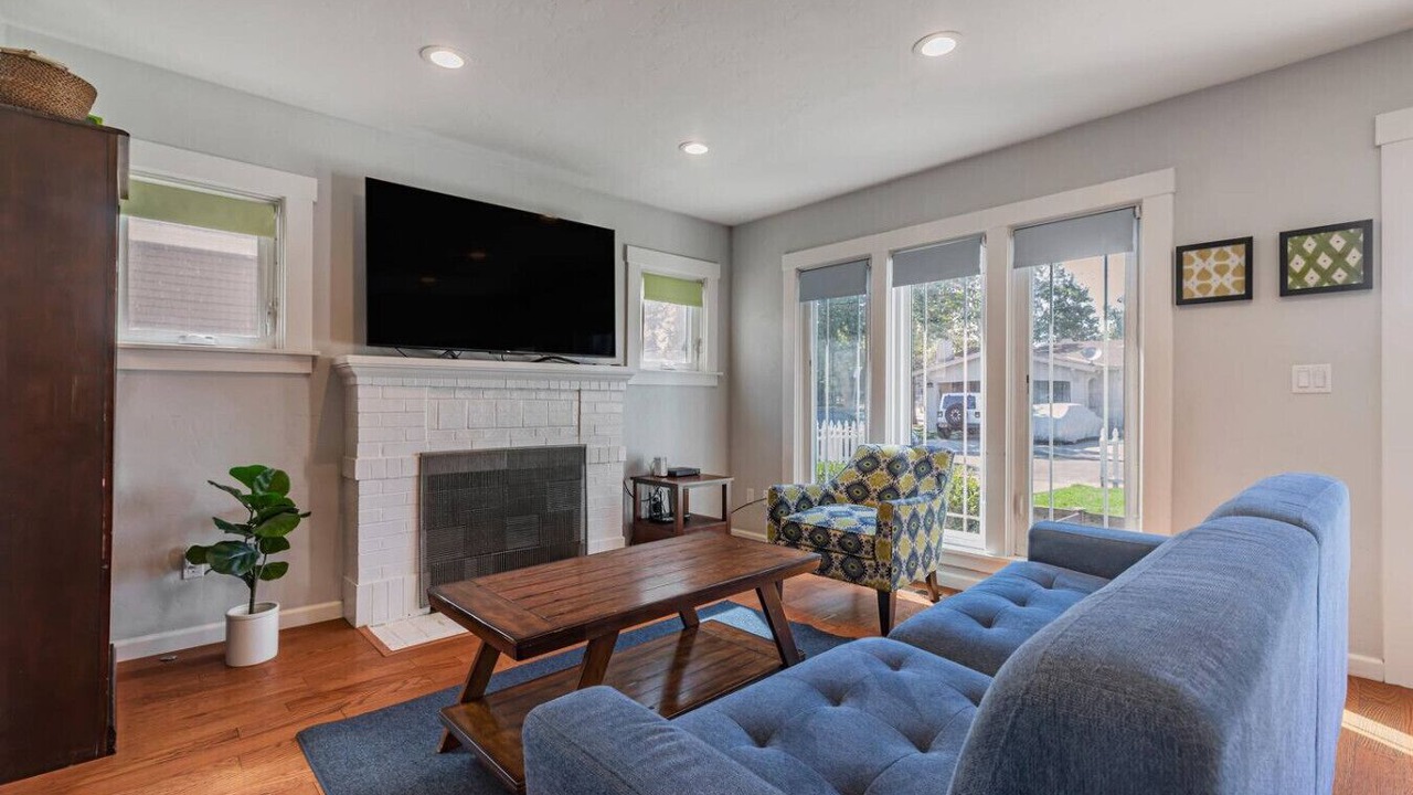Photo of Livingroom in Downtown San Jose