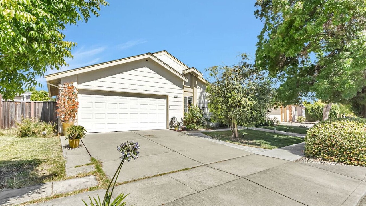 Photo of Outdoor in Ardenwood