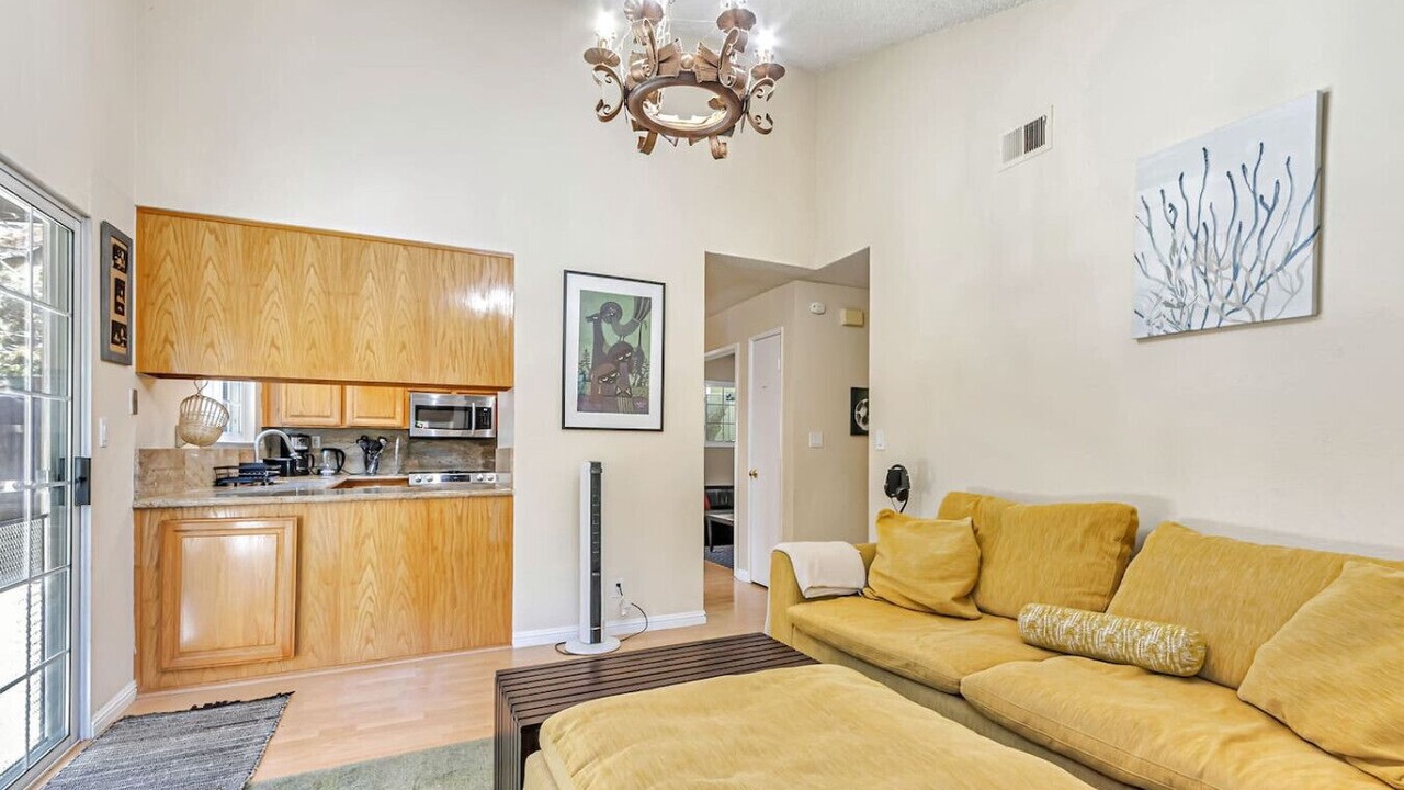 Photo of Livingroom in Ardenwood