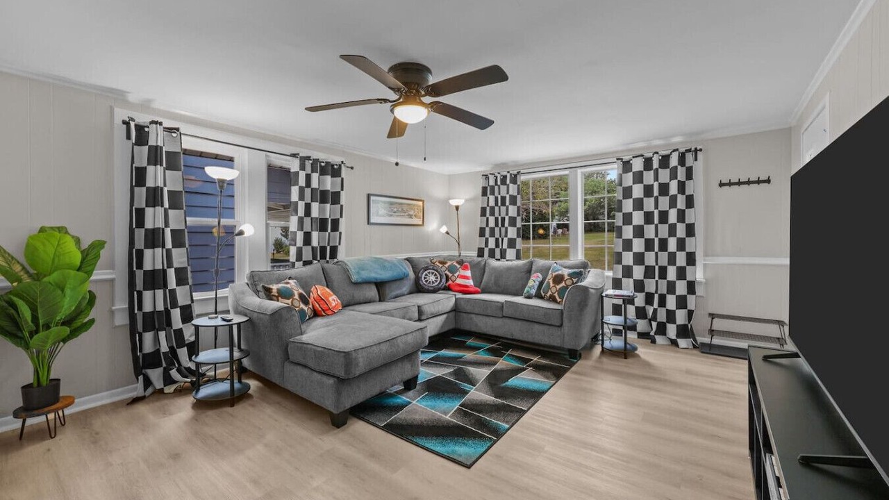 Photo of Livingroom in Concord