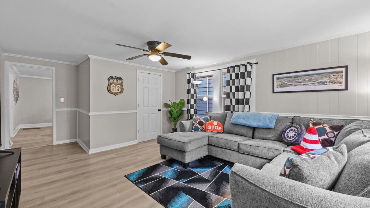 Photo of Livingroom in Concord