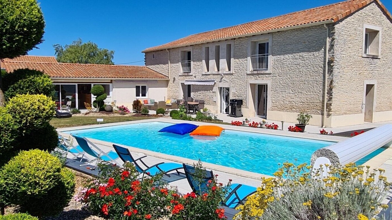 Photo of Outdoor in Neuville-de-Poitou