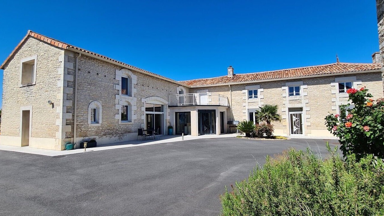 Photo of Outdoor in Neuville-de-Poitou