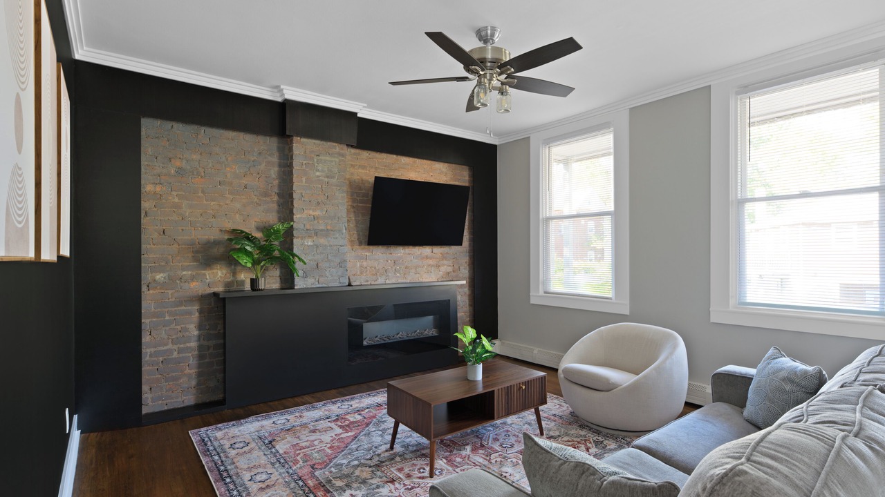 Photo of Livingroom in Little Ferry