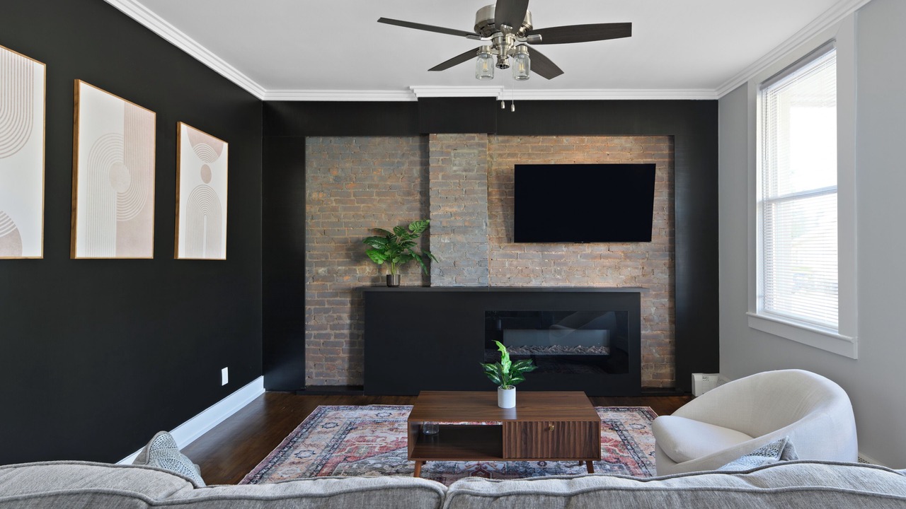 Photo of Livingroom in Little Ferry