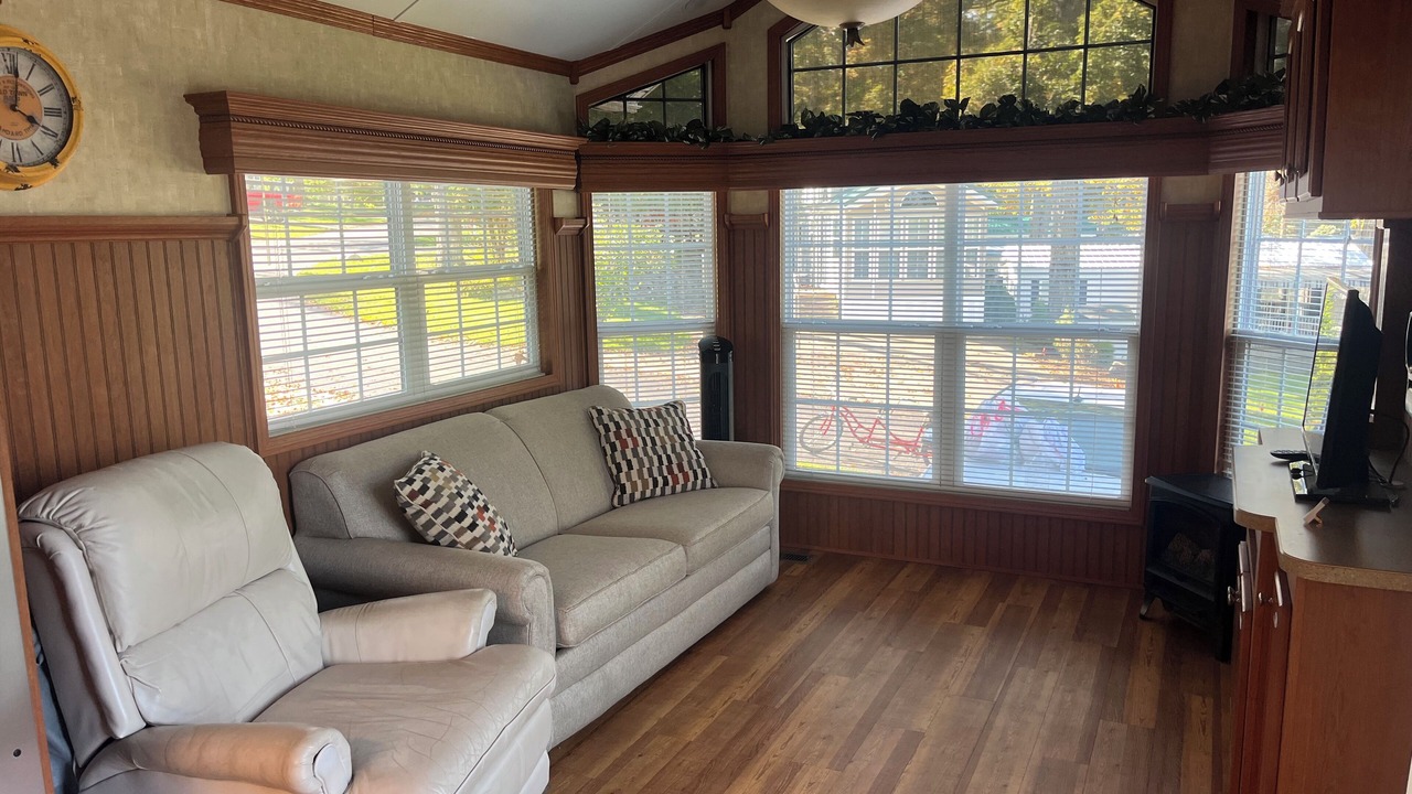 Photo of Livingroom in Alanson