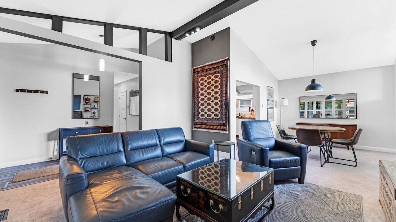 Photo of Livingroom in Industrial Park