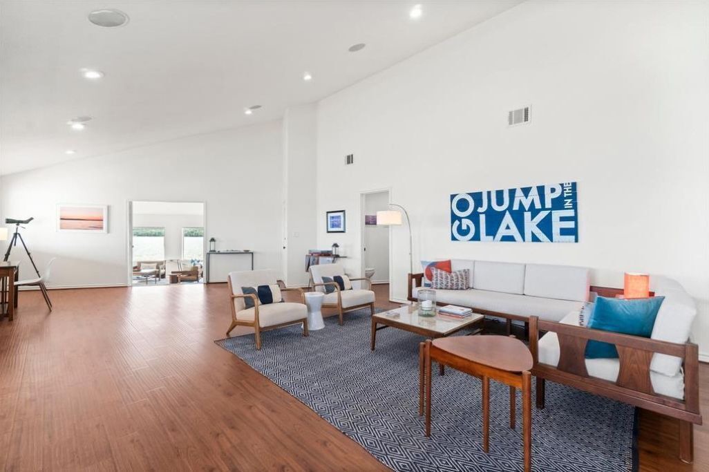 Photo of Livingroom in Coldspring