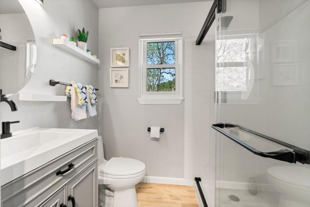 Photo of Bathroom in Coldspring