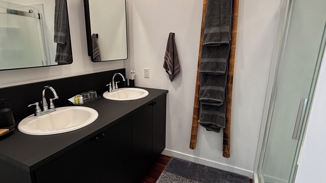 Photo of Bathroom in Batoche