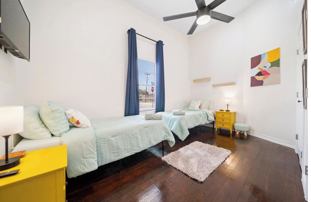Photo of Bedroom in Mahncke Park