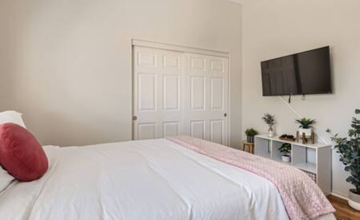 Photo of Bedroom in Canyon Gate