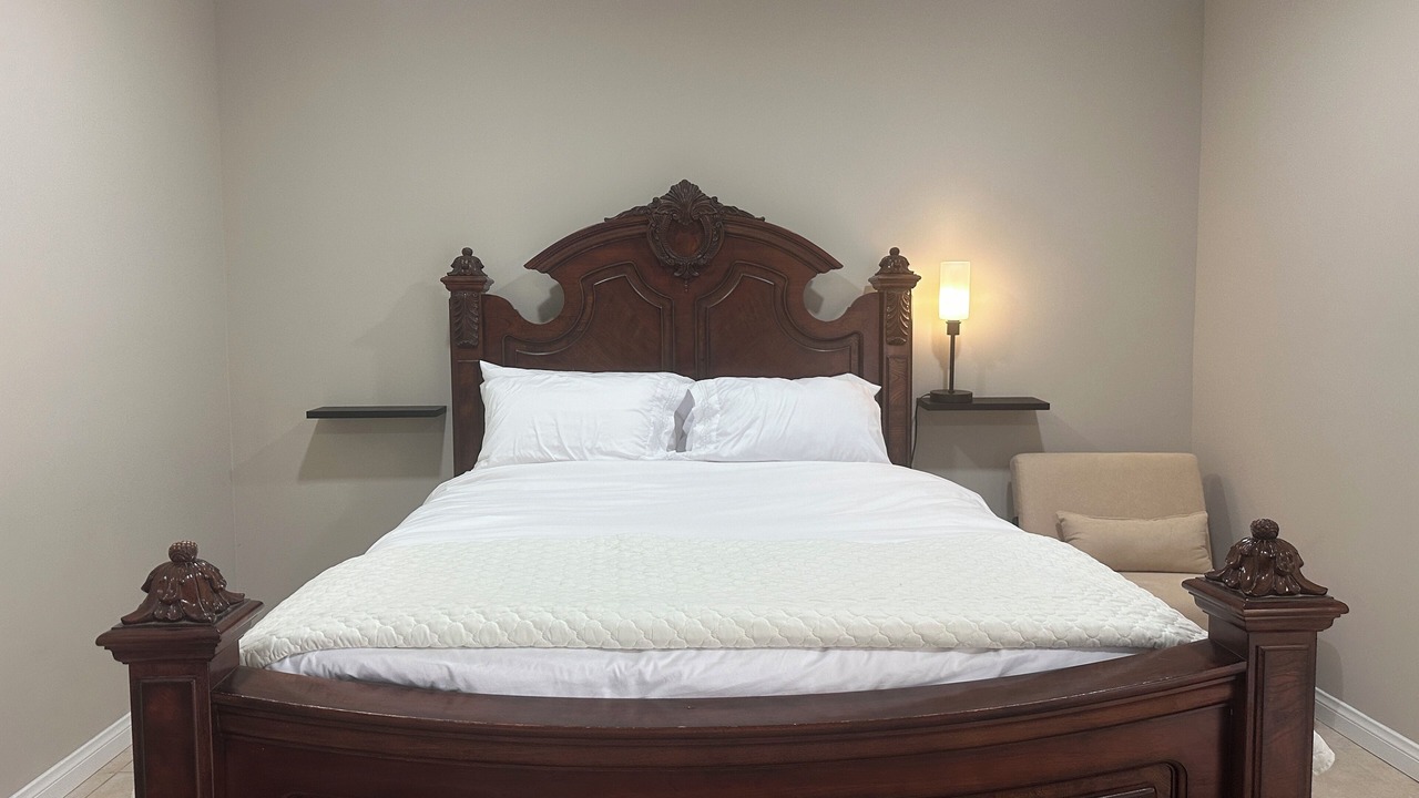 Photo of Bedroom in Northridge
