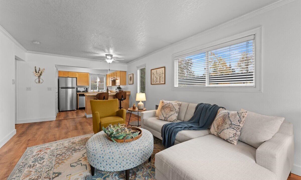 Photo of Livingroom in Cedar Mill