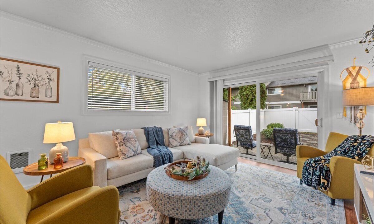 Photo of Livingroom in Cedar Mill