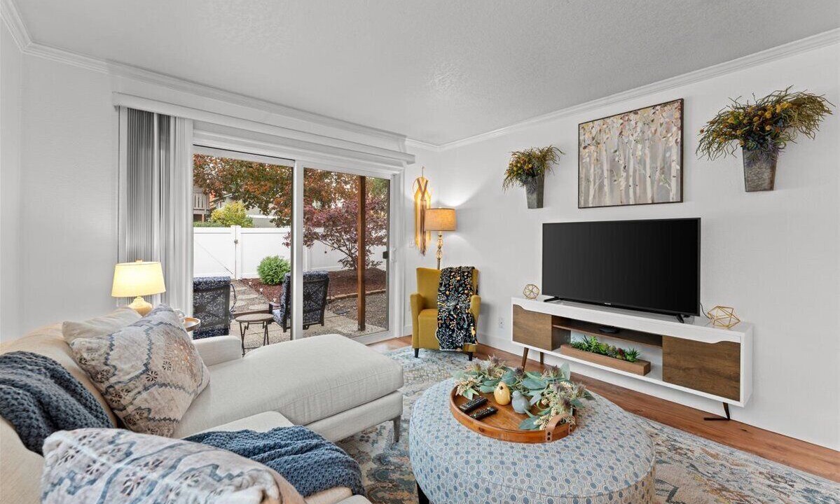 Photo of Livingroom in Cedar Mill