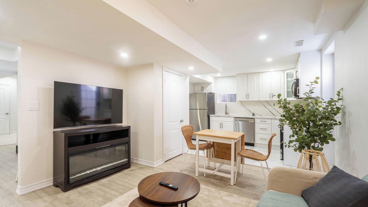 Photo of Livingroom in Milton