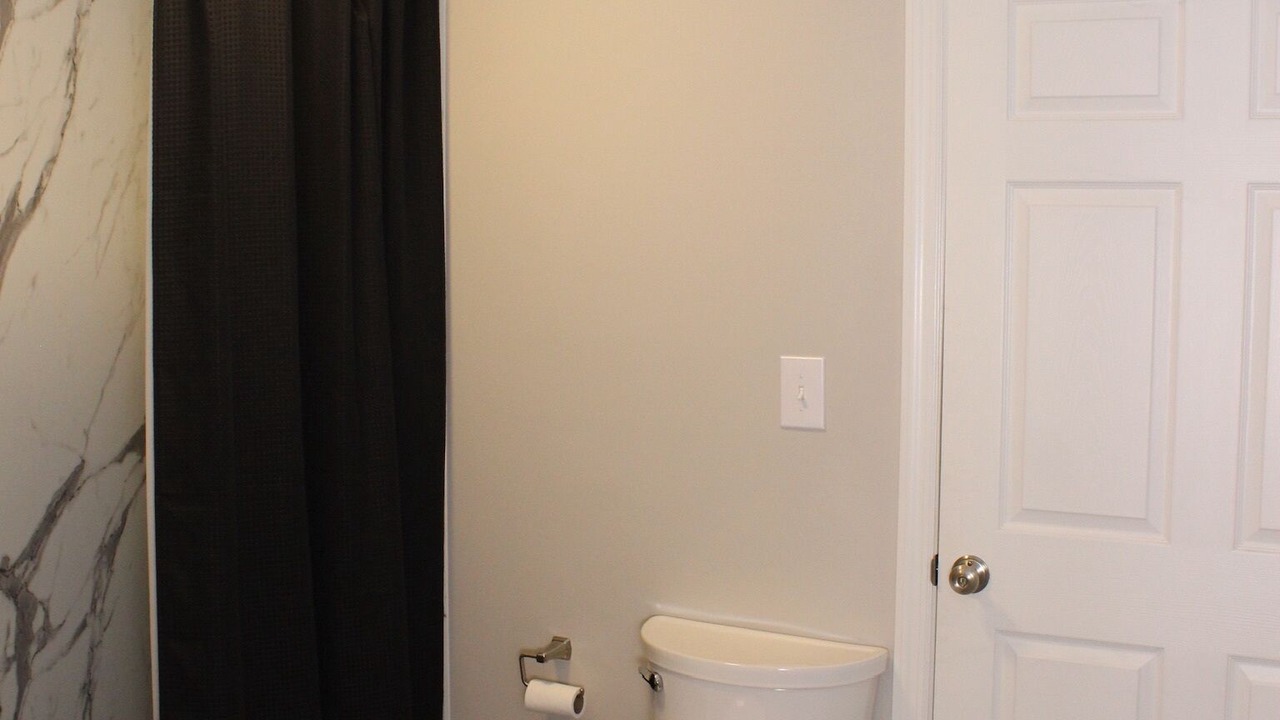 Photo of Bathroom in Shanor-Northvue