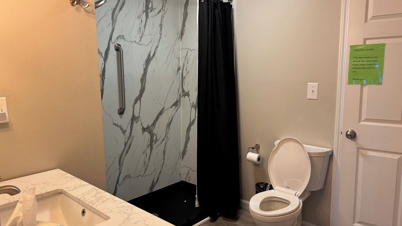 Photo of Bathroom in Shanor-Northvue
