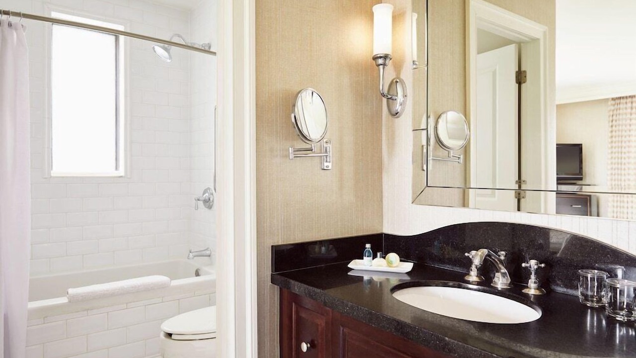 Photo of Bathroom in Country Club Plaza Area