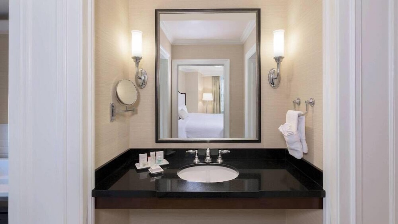 Photo of Bedroom in Country Club Plaza Area