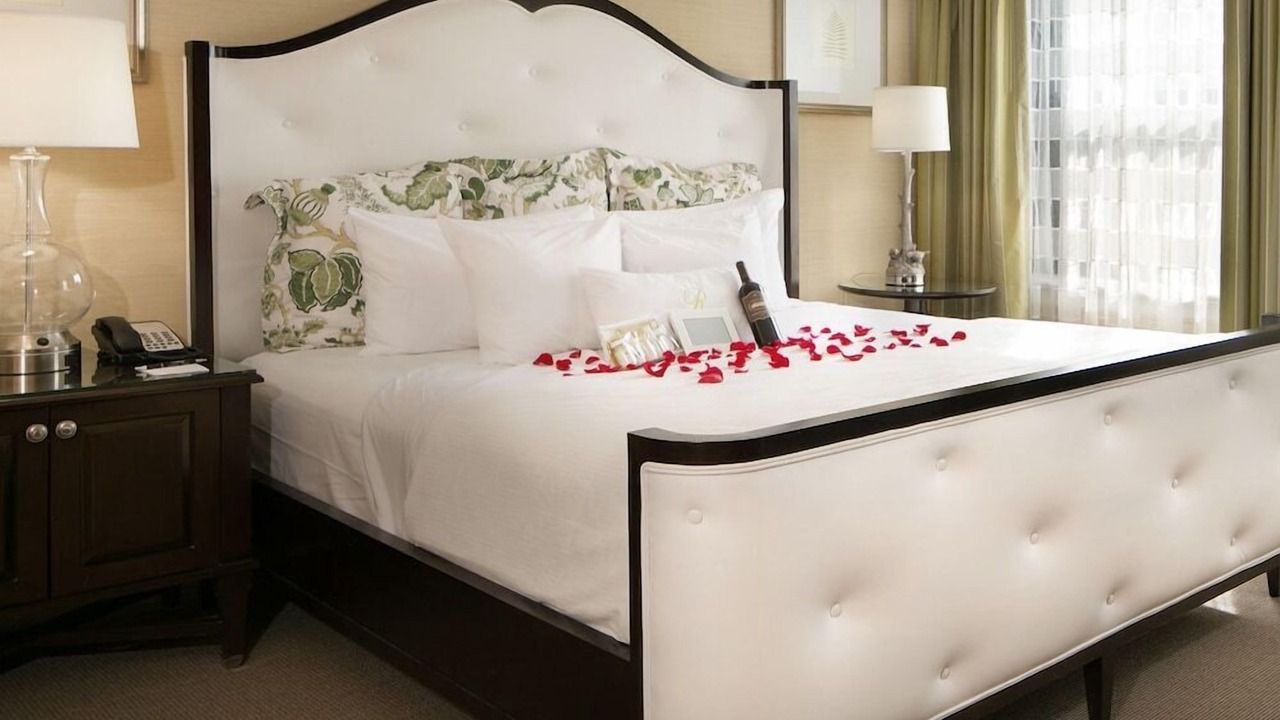 Photo of Bedroom in Country Club Plaza Area