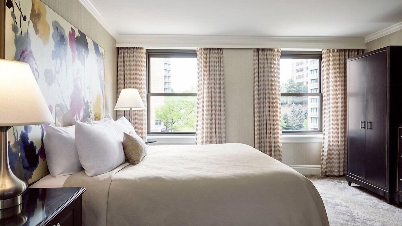 Photo of Bedroom in Country Club Plaza Area