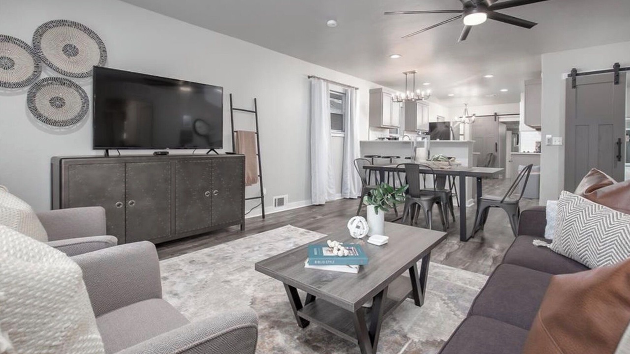 Photo of Livingroom in Central Oklahoma City
