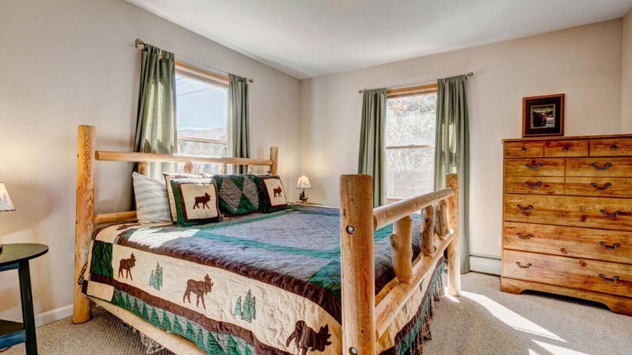 Photo of Bedroom in Carriage Hills