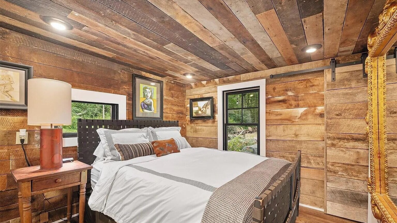 Photo of Bedroom in Bakersville