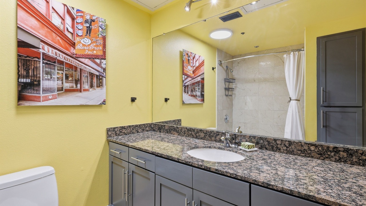 Photo of Bathroom in Downtown Fort Worth