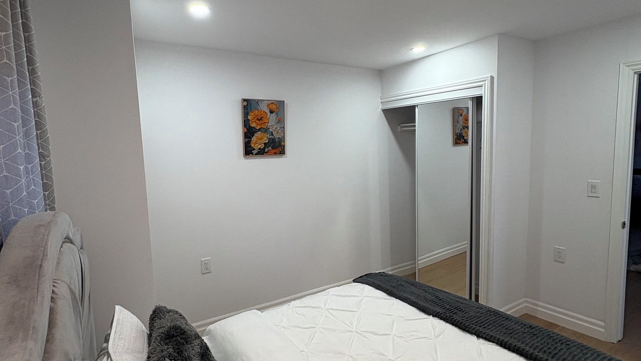 Photo of Bedroom in Port Colborne
