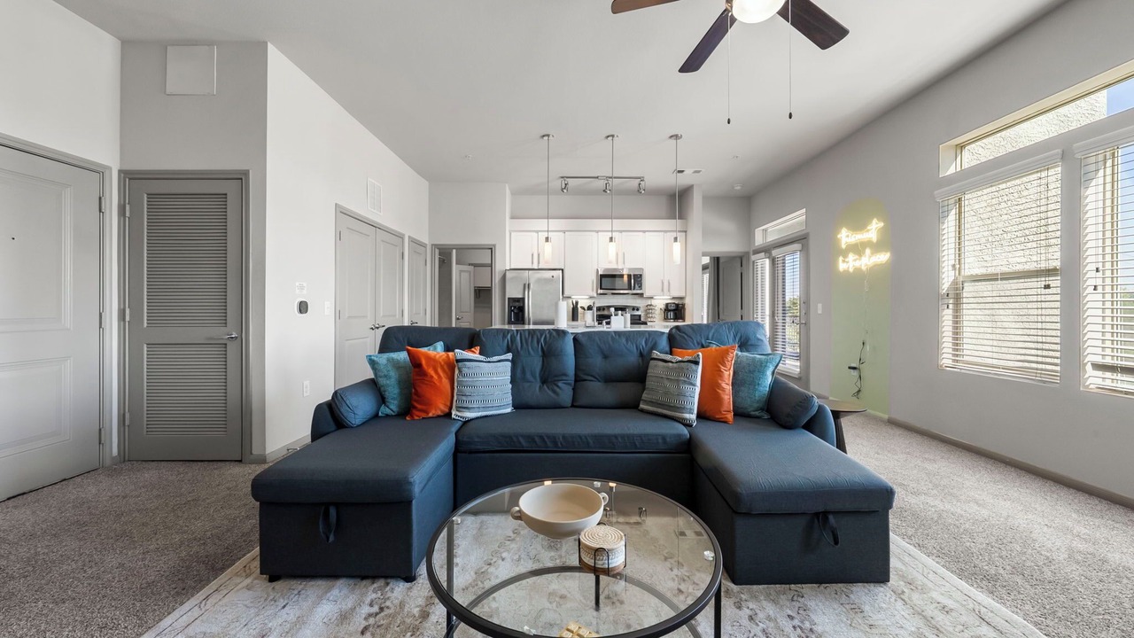 Photo of Livingroom in Montopolis