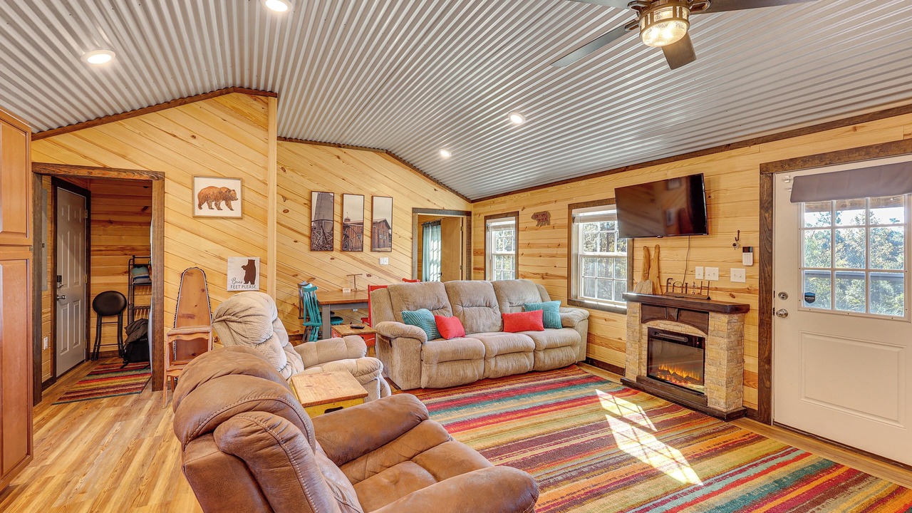 Photo of Livingroom in Amity