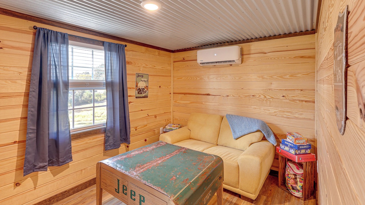 Photo of Bedroom in Amity