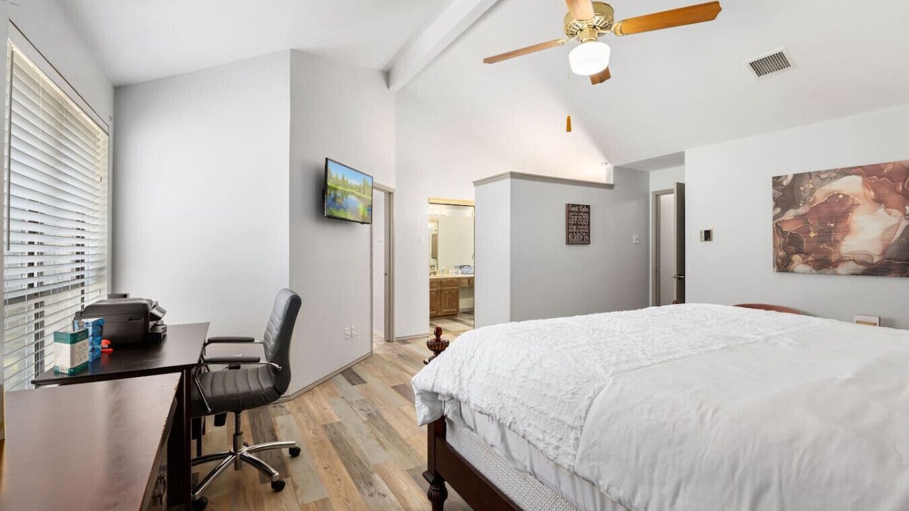Photo of Bedroom in Buckner Terrace - Everglade Park