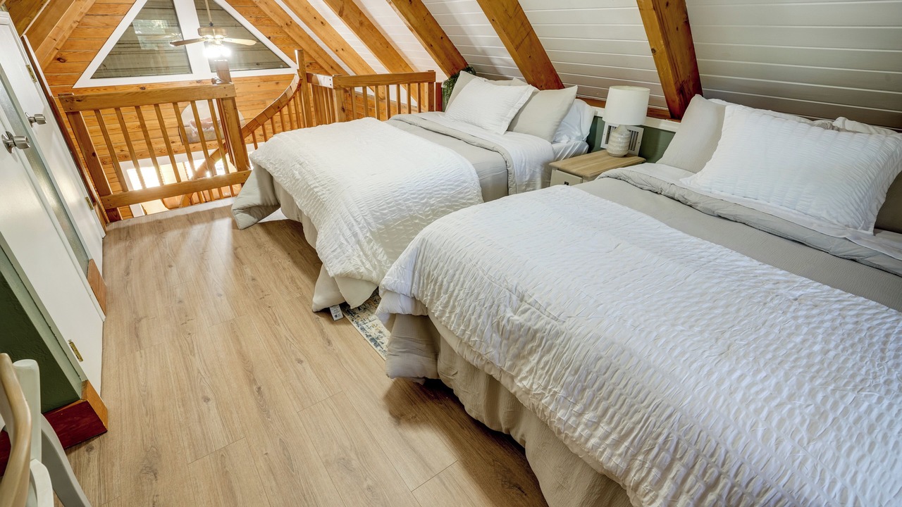 Photo of Bedroom in Taylor Creek