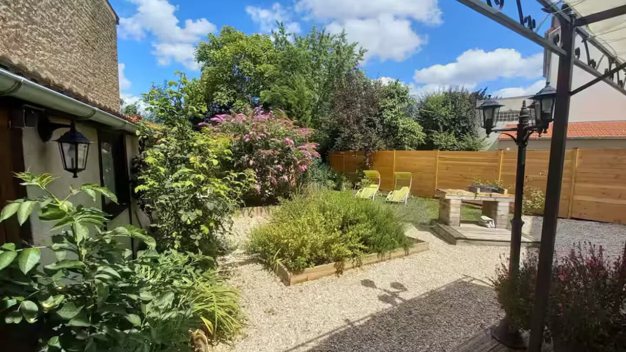 Photo of Patio Balcony in Chaumont