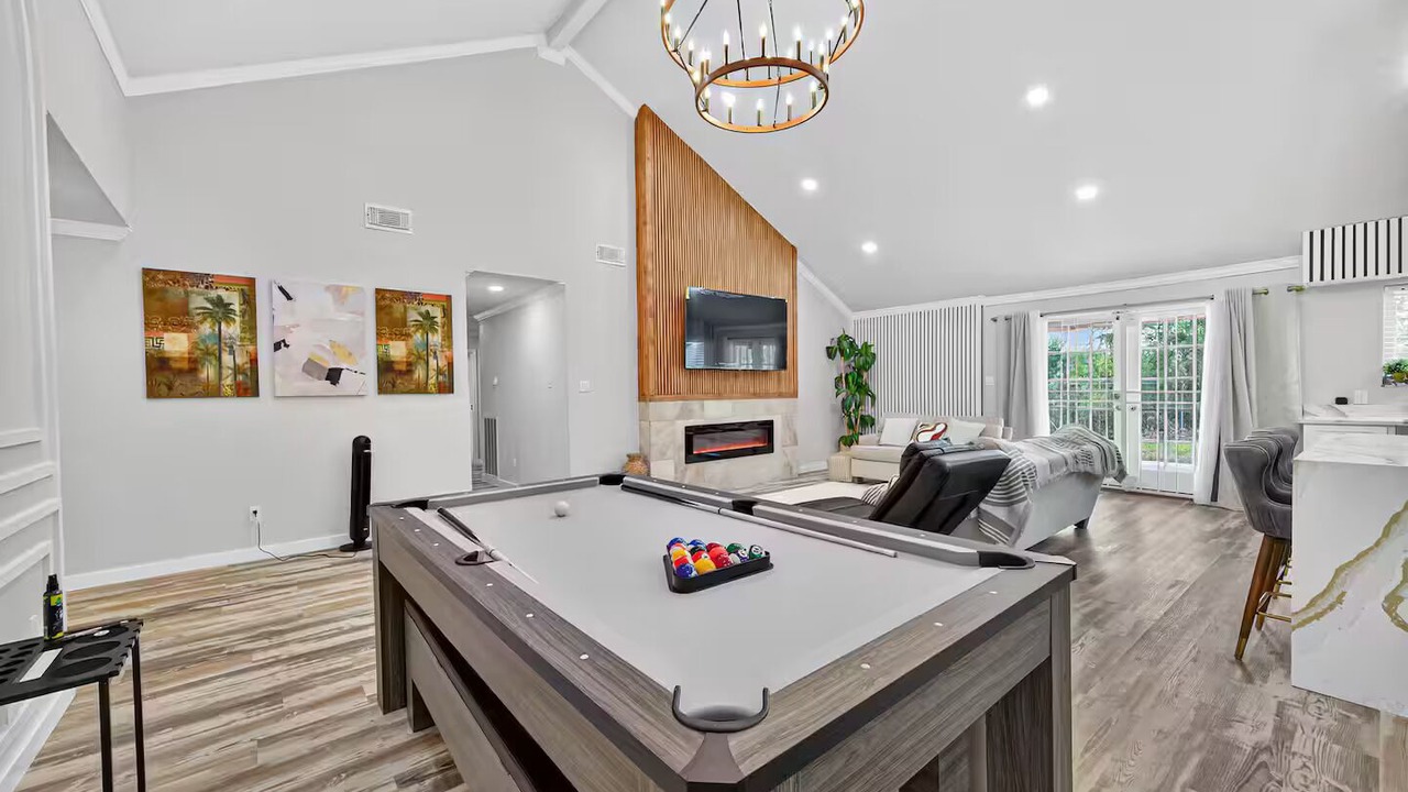 Photo of Livingroom in Garden Oaks