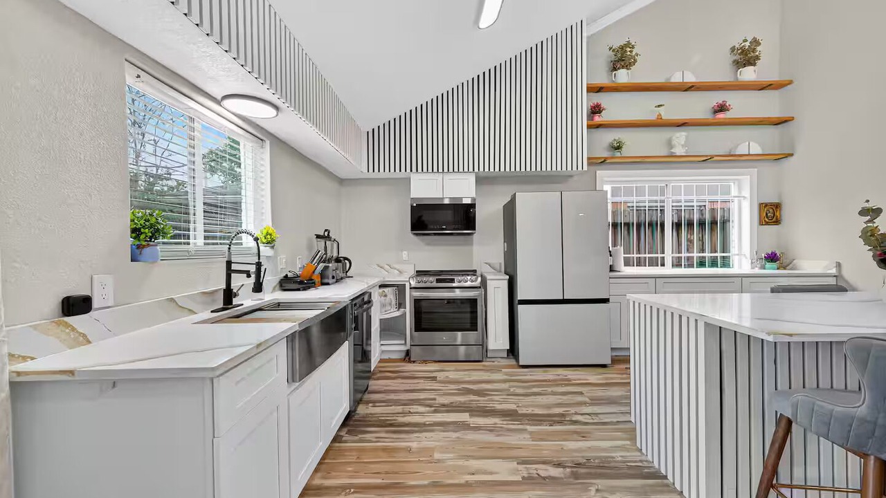 Photo of Kitchen in Garden Oaks