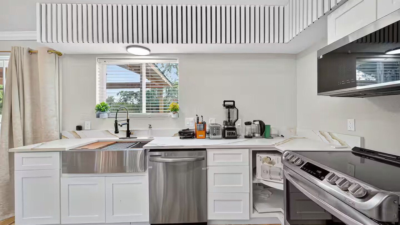 Photo of Kitchen in Garden Oaks
