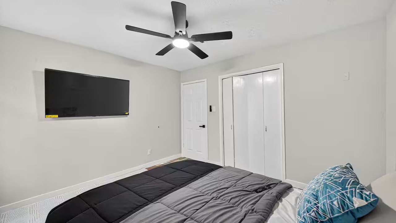 Photo of Bedroom in Garden Oaks