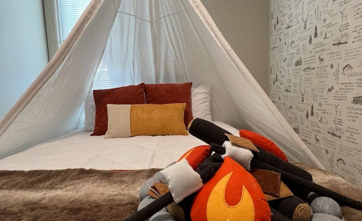 Photo of Bedroom in Warrensburg