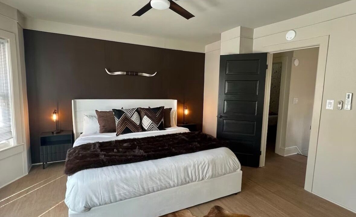 Photo of Bedroom in Warrensburg