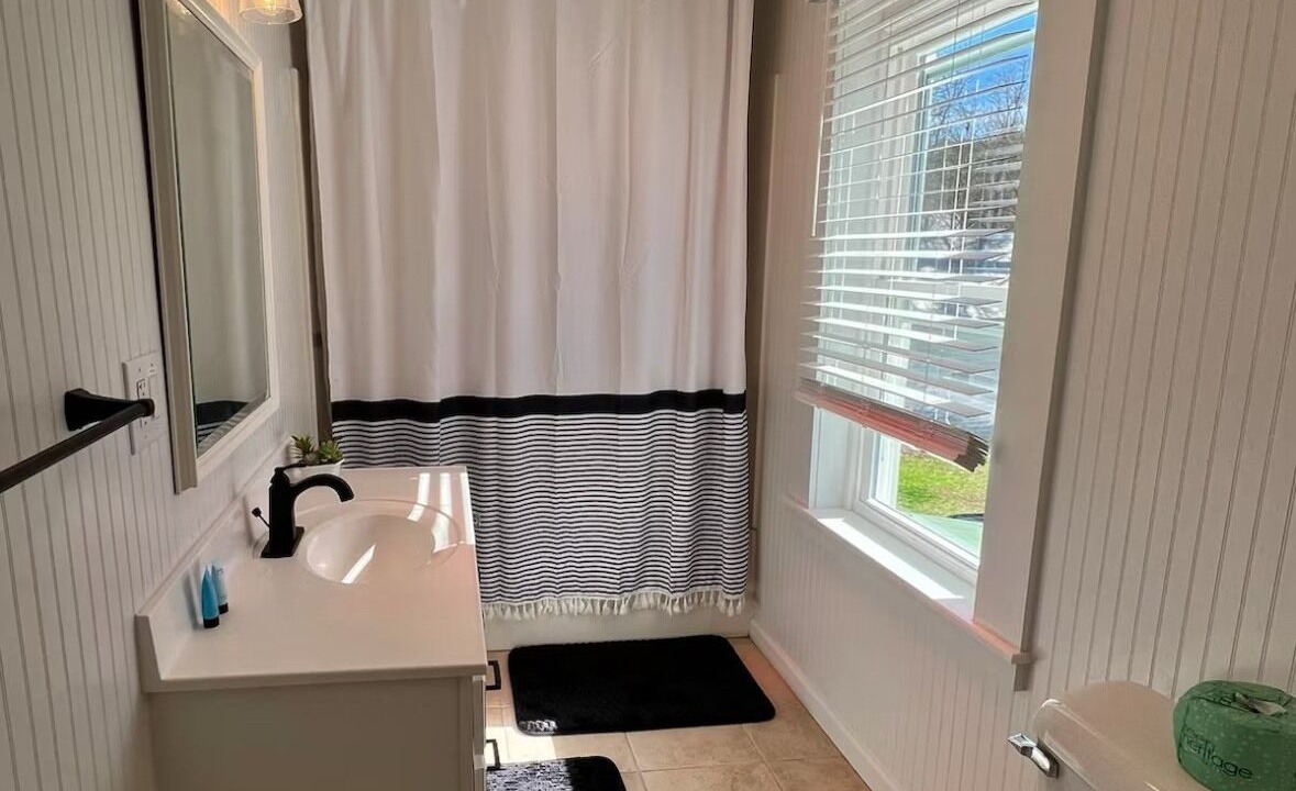 Photo of Bathroom in Warrensburg