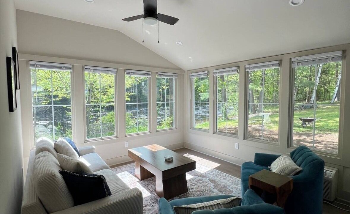 Photo of Livingroom in Warrensburg